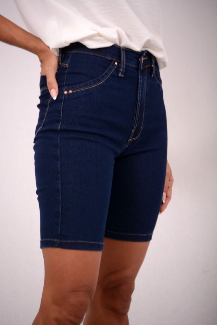 BERMUDA CICLISTA JEANS PESPONTO DUPLO