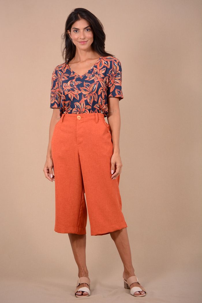 PANTACOURT CREPE DETALHE BOTAO