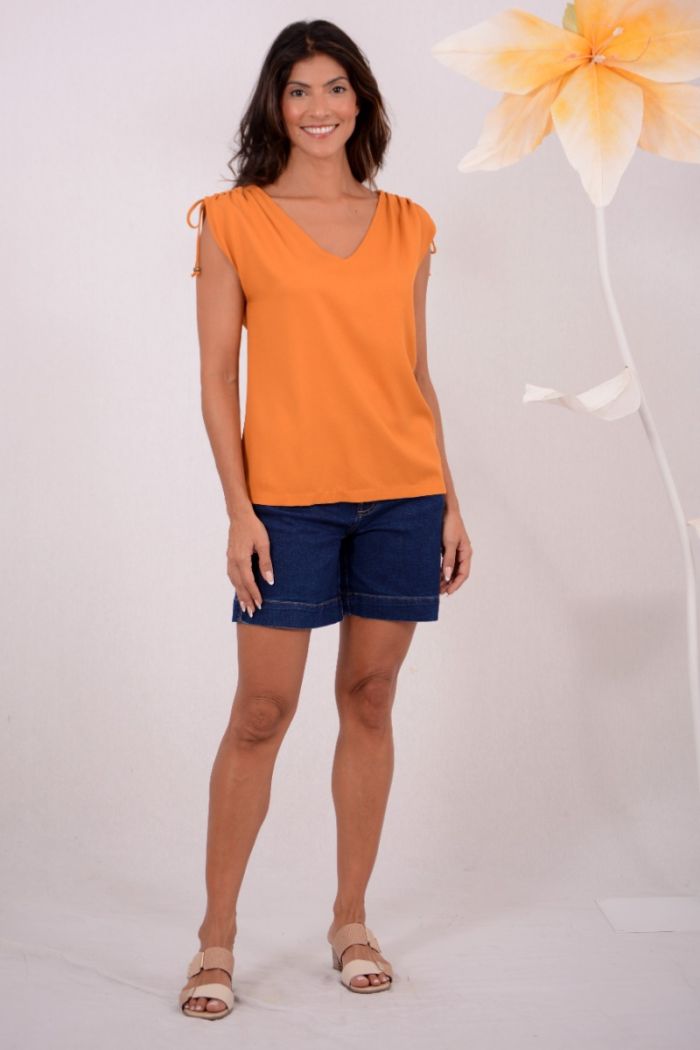 REGATA VISCOSE DETALHE OMBRO
